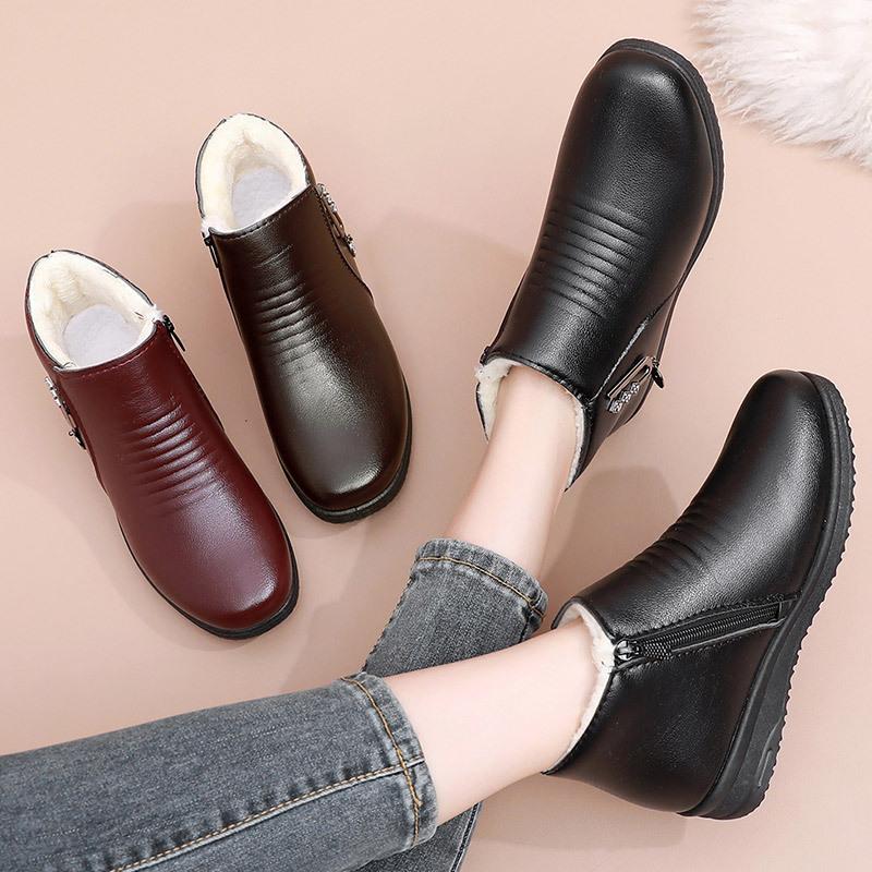 Winter Mom Shoes Elderly Cotton Shoes Soft Bottom Middle-aged Boots Women Padded Warm Boots Flat Bottom Middle-aged Cotton Shoes