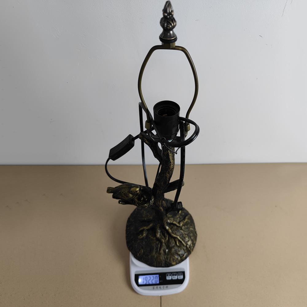 Европейские и американские новые продукты Ретро Тиффани Освещение Прикроватная лампа для украшения интерьера Бабочка Цветок Настольная лампа