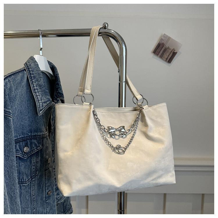 Шикарная женская сумка большой вместимости 2024 Новая цепь Повседневная сумка-тоут через плечо с бабочкой