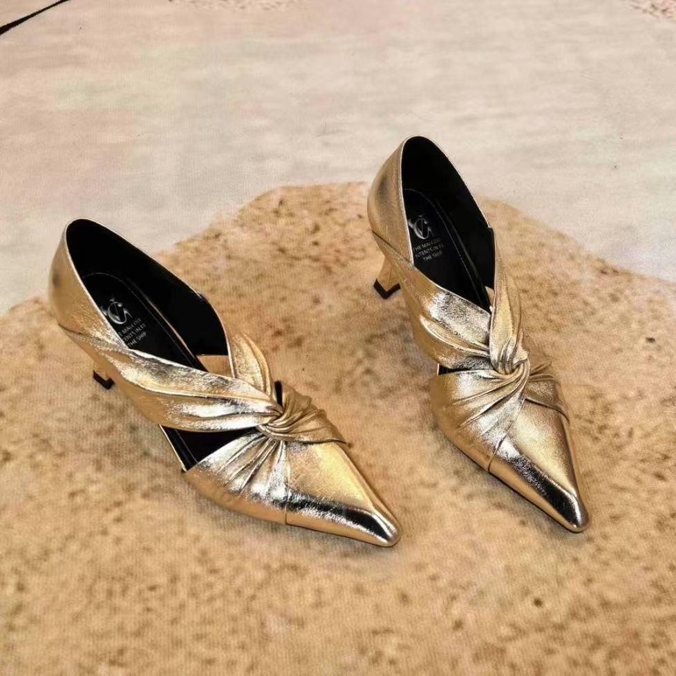 Huge Look~! 5CM Cross with Pointed Tip Hollow Pleated Single Shoes Women's Gold Retro Inner Heel Small Leather Shoes