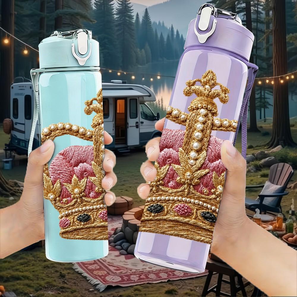 1PC Royal Golden Crown Ornate Art Print 750ml Color Plastic Sports Water Bottle Leakproof Flip Straw Lid Suitable for Sports Office Home Use
