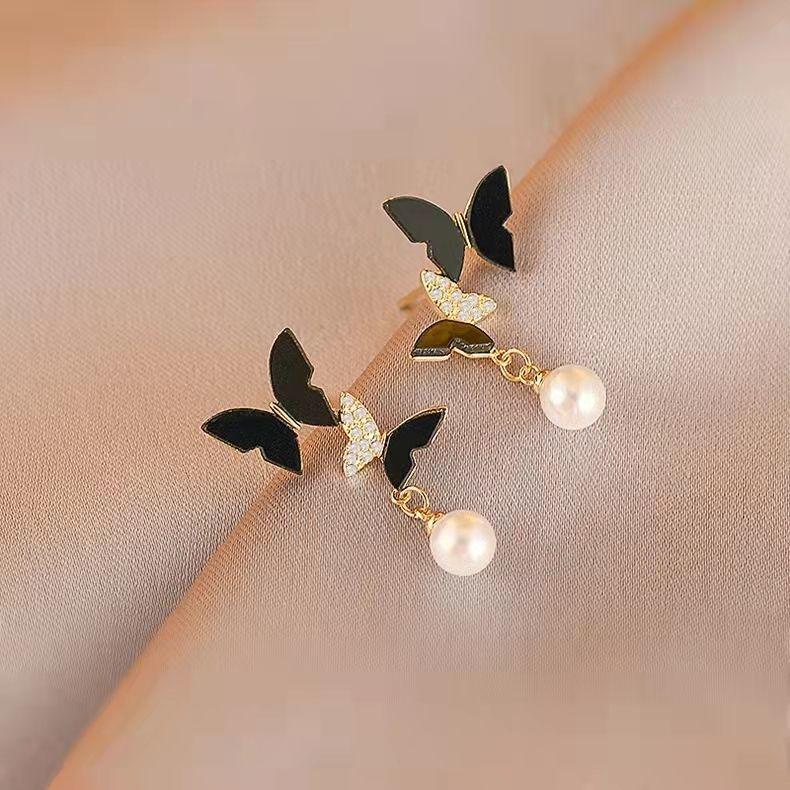 S911 silver needle light luxury butterfly earrings women's niche design sense cold wind pearl stud earrings