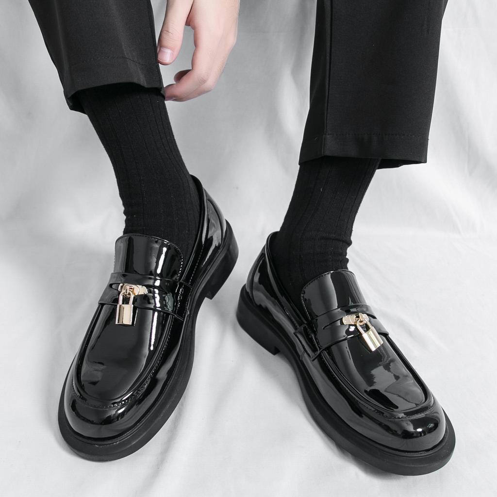 Men Loafers Black Office Shoes Formal Business Red Wedding Dress Prom Blazers White Tuxedo Party Shoes Large Size