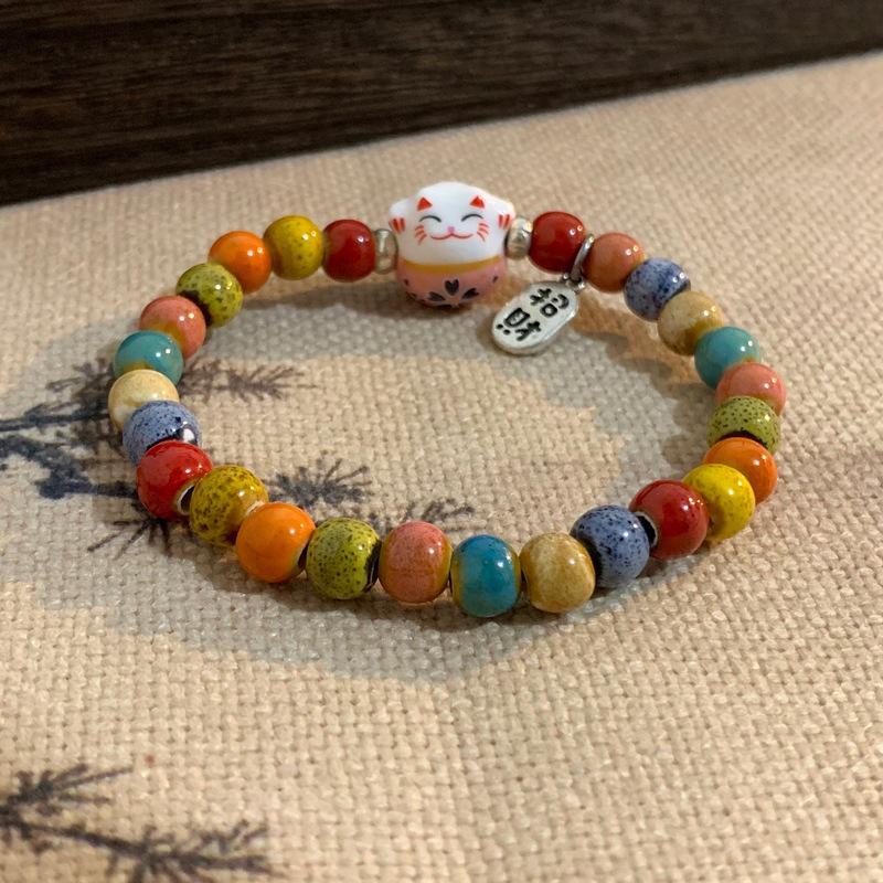 Милый мультяшный браслет с изображением счастливого кота для женщин и девочек, цветные эластичные браслеты с бусинами, керамические браслеты с подвесками в виде кота, ювелирные изделия, подарки