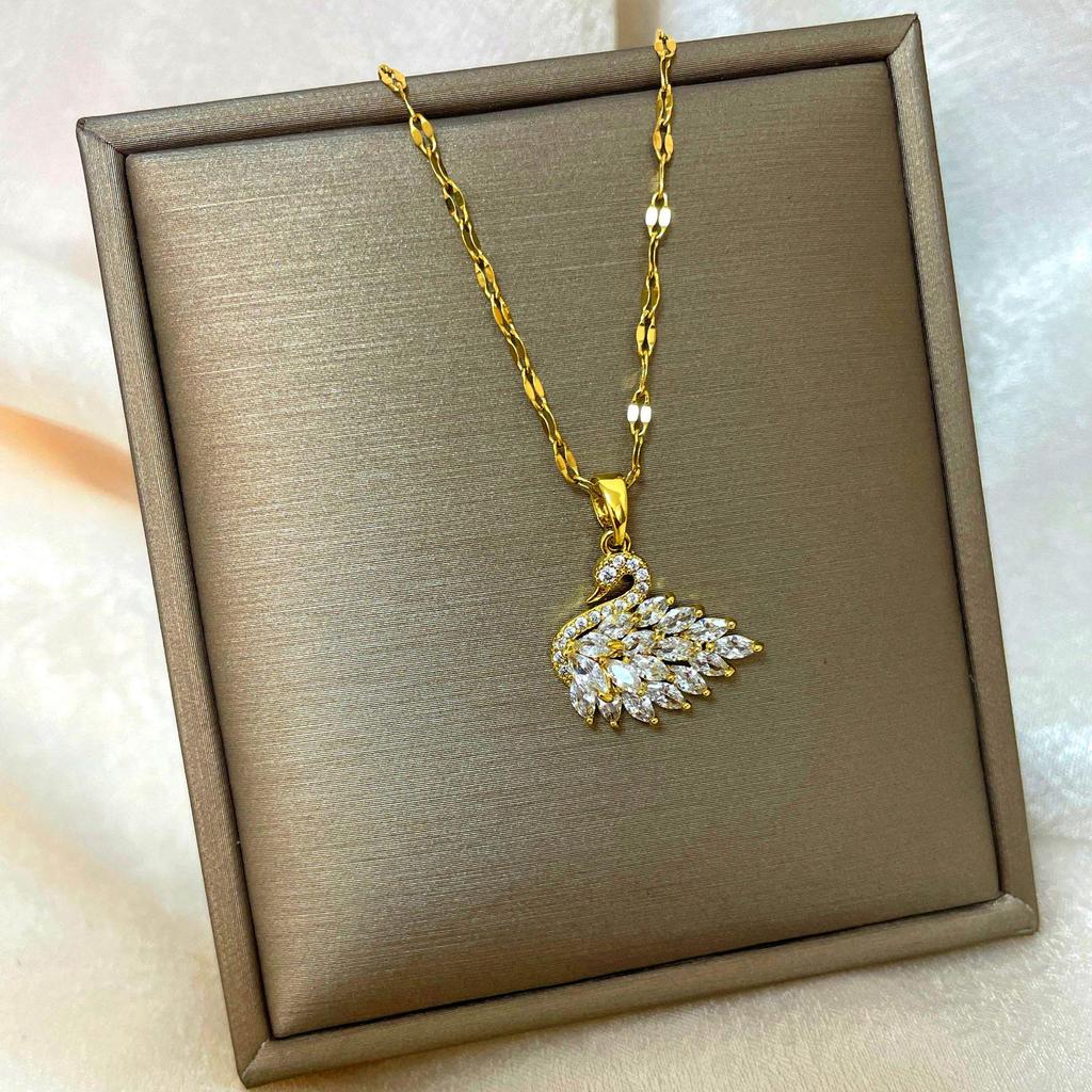 Позолоченная медь 18 карат, цепочка на ключицу с дизайном абака, тыквы-горлянки и лебедя.