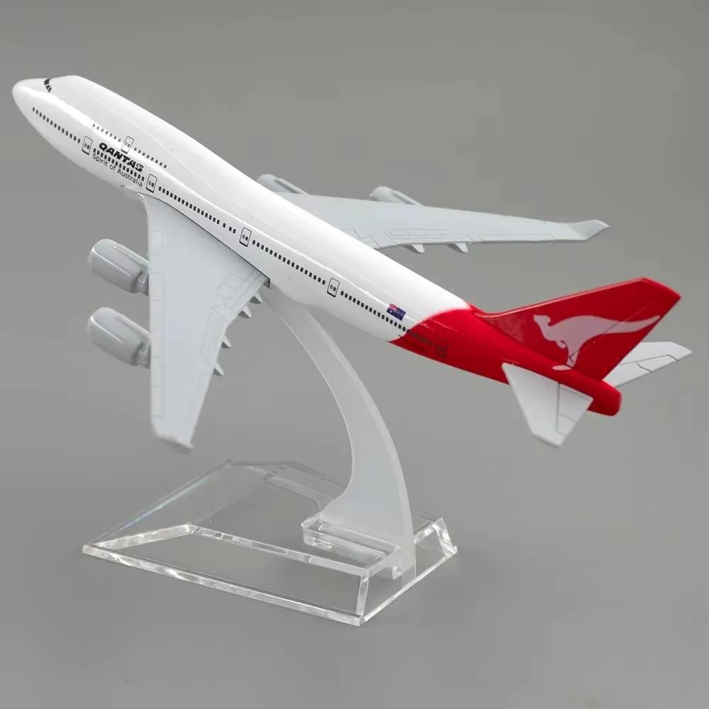 Модели самолетов Металлическая модель самолета B747 Авиакомпании Qantas 16 см 1:Масштаб 400 747 Сплав С Подставкой Литой Хэллоуин Украшение