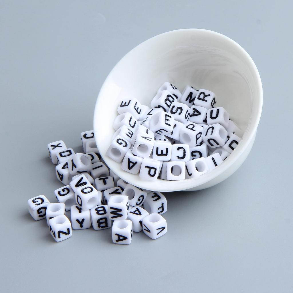10g Pack of Flat Acrylic Alphabet Beads for DIY Children's Beading and Jewelry Keychain Accessories