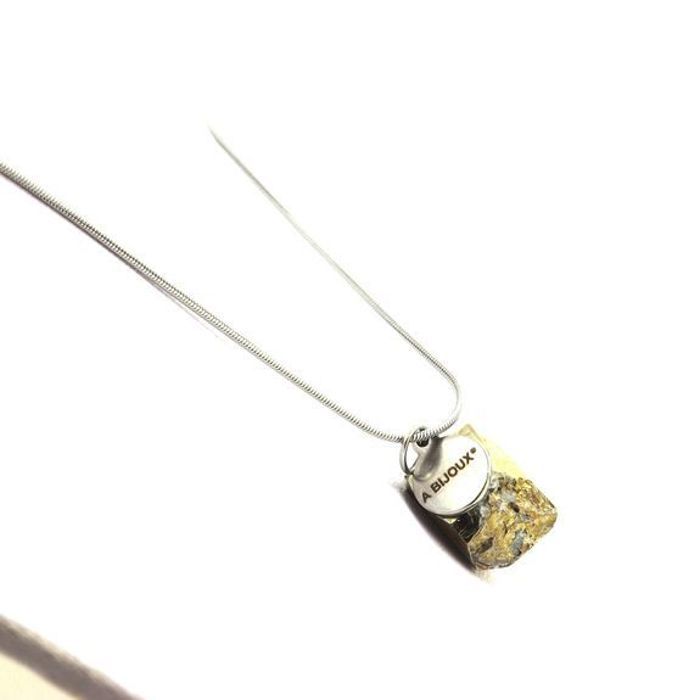 Collier Pyrite brut 20.4 carats