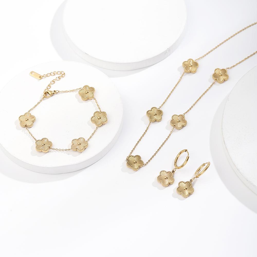 Браслет-шарм из нержавеющей стали, горячо продаваемый, с золотым покрытием, в виде клевера, роскошные браслеты-цветы с пятью лепестками, ювелирные изделия для женщин, подарок