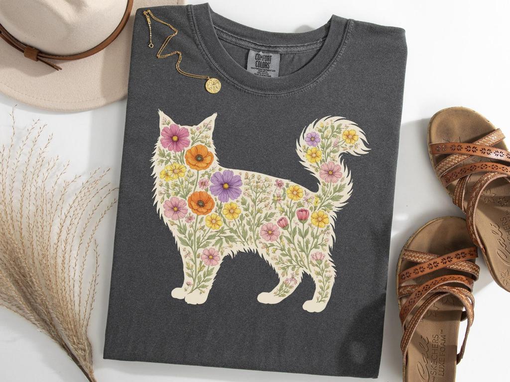 Maine Coon Boho Shirt, Floral Coon Wildflowers Tee, Cat Lover Gift