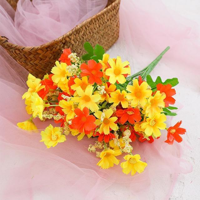 Artificial Daisies Flowers Outdoor Fake Plants for Wedding Party Home Decoration (1 Bouquet, 28 Heads)