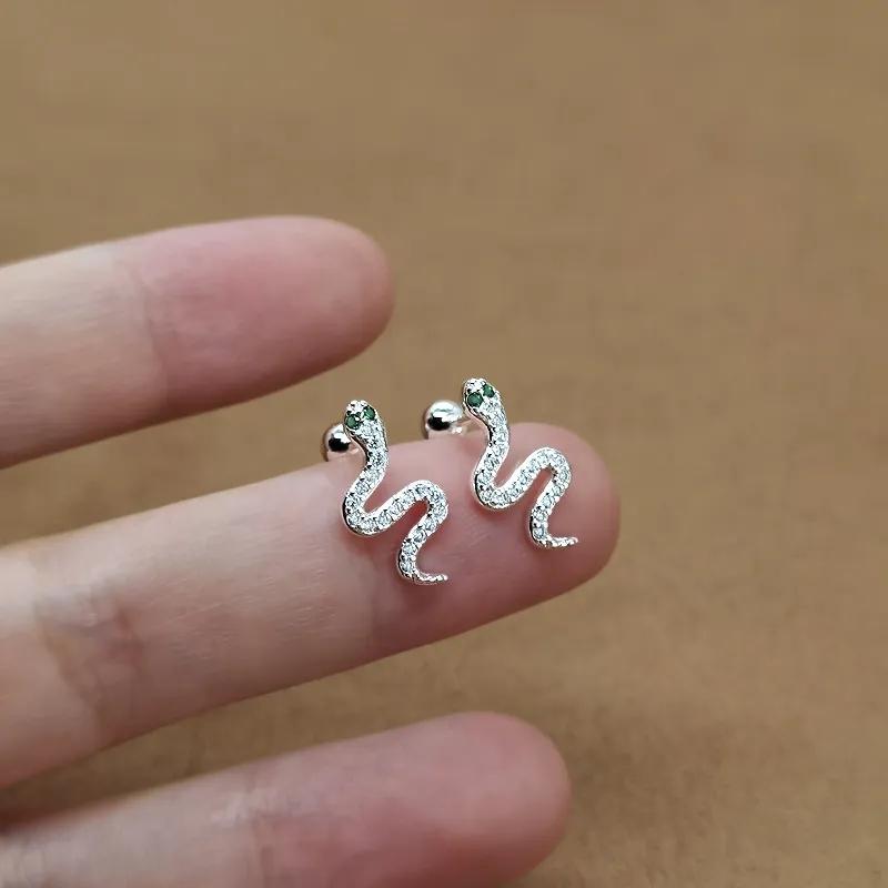 Корейские серьги-гвоздики из серебра 925 пробы для пирсинга козелка, спиральные серьги-гвоздики для женщин, 2 шт., бабочка, сердце, модные украшения для пирсинга ушей