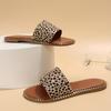 Женские тапочки на плоской подошве с леопардовым принтом, модные нескользящие шлепанцы с открытым носком, уличные и домашние тапочки