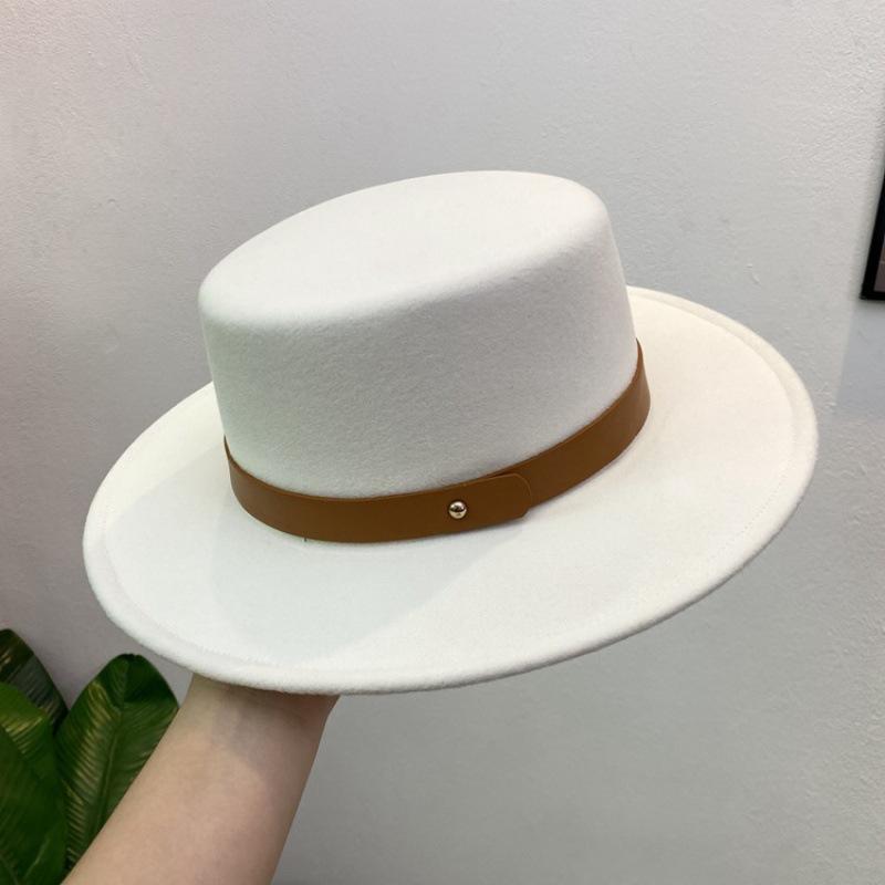 Autumn and winter fashion versatile elegant woolen top hat women's British retro street belt buckle flat top hat black jazz hat