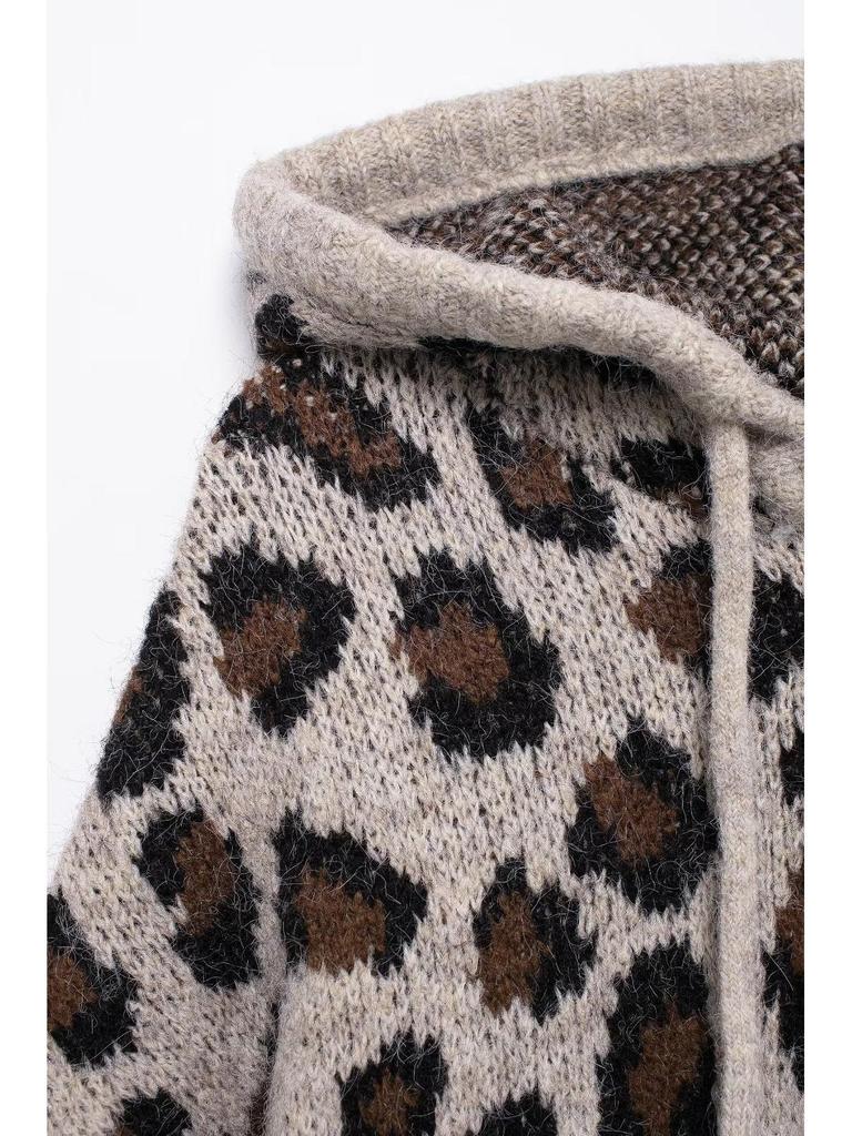 Женский вязаный свитер с капюшоном с леопардовым принтом - Зима 2024, европейский и американский стиль
