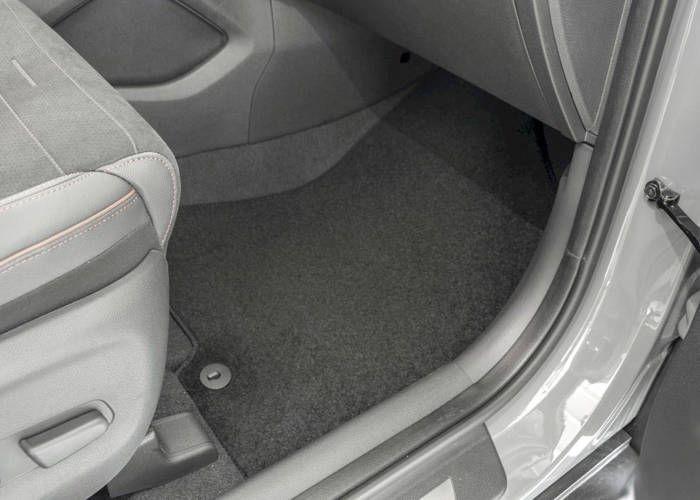JJ Automotive | Tapis De Sol Noir Velours Sur Mesure Pour Pete Depuis 2001 4pcs, Renforcée Dans La Zone De La Pédale