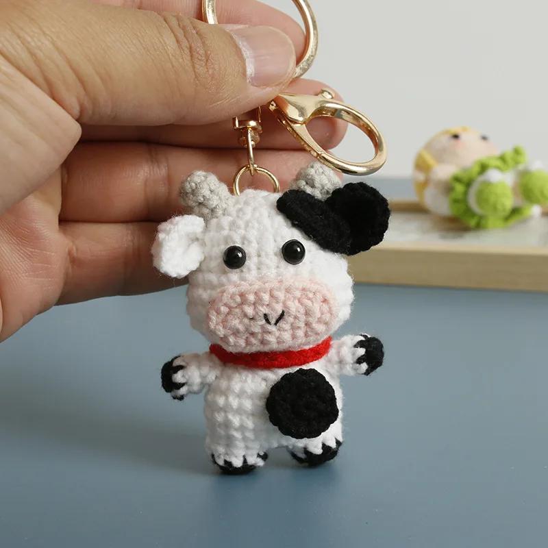 Cartoon Animal Series Crochet Keychain Cute Cow keyrings Handmaking Knitted Mini Animal Doll Keychain Custom Accessory
