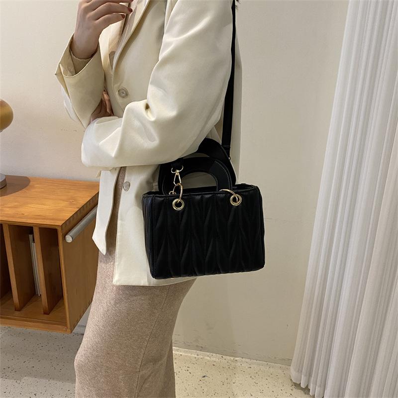 Вышитая нитками сумка-тоут текстурная сумочка 2025 с бриллиантами портативная сумка-мессенджер персонализированный дизайн маленькая квадратная сумка