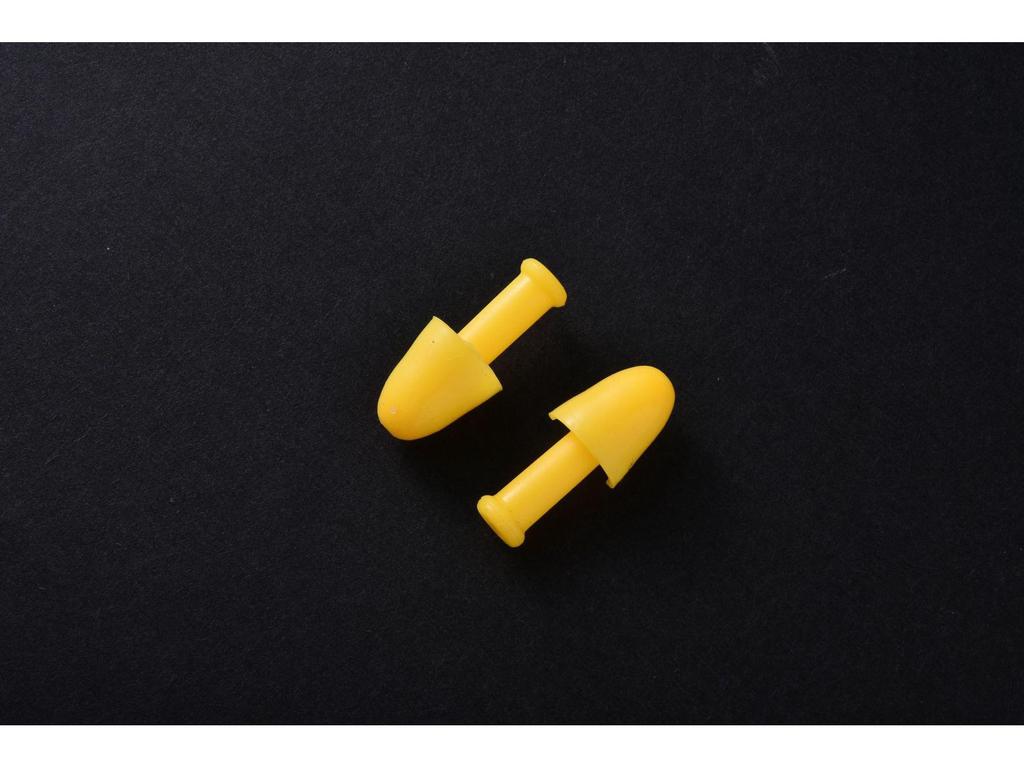 Soundproof Silicone Earplugs for Kids & Adults: Ideal for Sleeping, Diving, Swimming, Bathing, with Nose Clips & Spiral Cochlear Design.