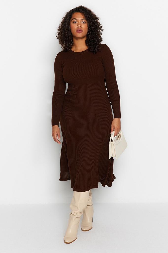Women's Style Plus Size Brown Crew Neck Midi Knitwear Dress