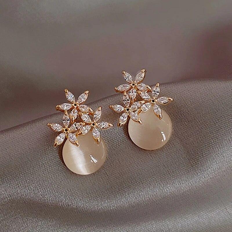 BLINGBAY женские изысканные серьги-гвоздики с цветочным цирконом женские серьги-гвоздики с геометрическим узором в форме листьев и стразами для девочек вечерние украшения на день рождения, Рождество, подарок