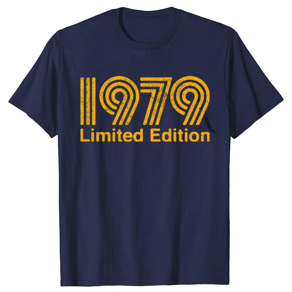 Крутая футболка с надписью '1979 Limited Edition Present' Забавный подарок на 46-й день рождения для мужа Унисекс Короткий рукав Круглый вырез Хлопок Повседневная футболка