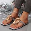 Женские летние пляжные шлепанцы Модные металлические тапочки Роскошные сандалии на плоской подошве Повседневная обувь без застежки Новые шлепанцы Женские тапочки