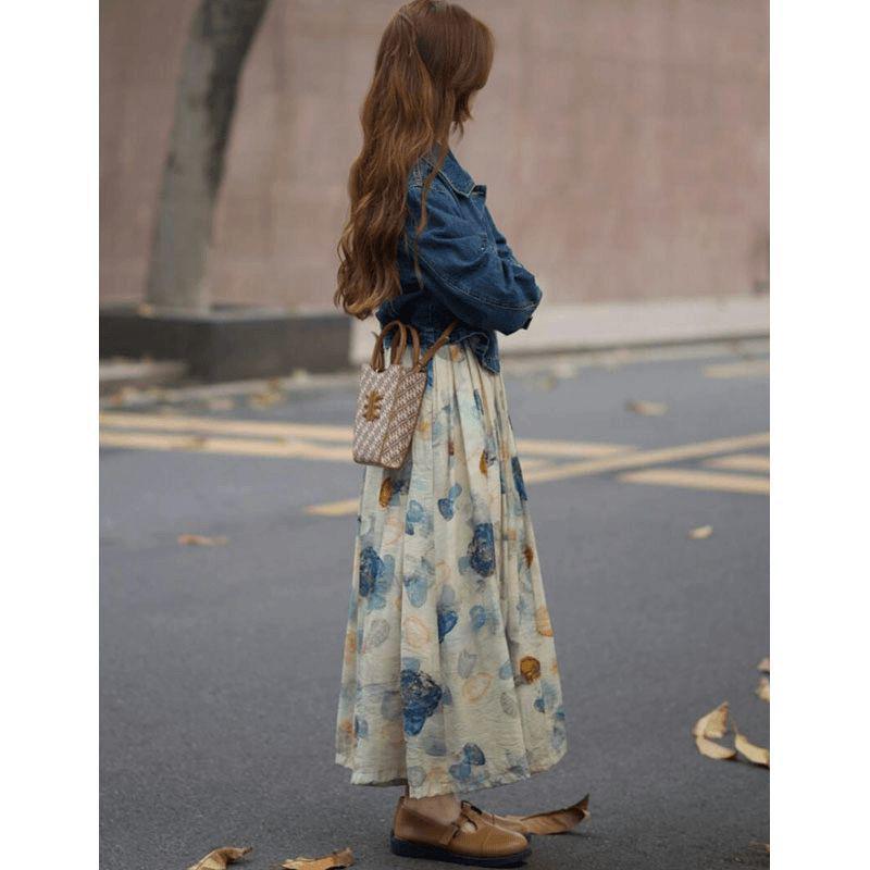 Комплект платьев с цветочным рисунком маслом весна 2025 года - модный, элегантный, бросающий вызов возрасту