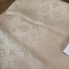 Б/у большой шарф-палантин LOUIS VUITTON розово-бежевый