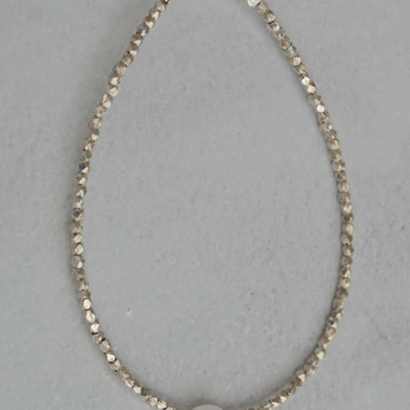 Марта на чердаке бабушка.простой браслет