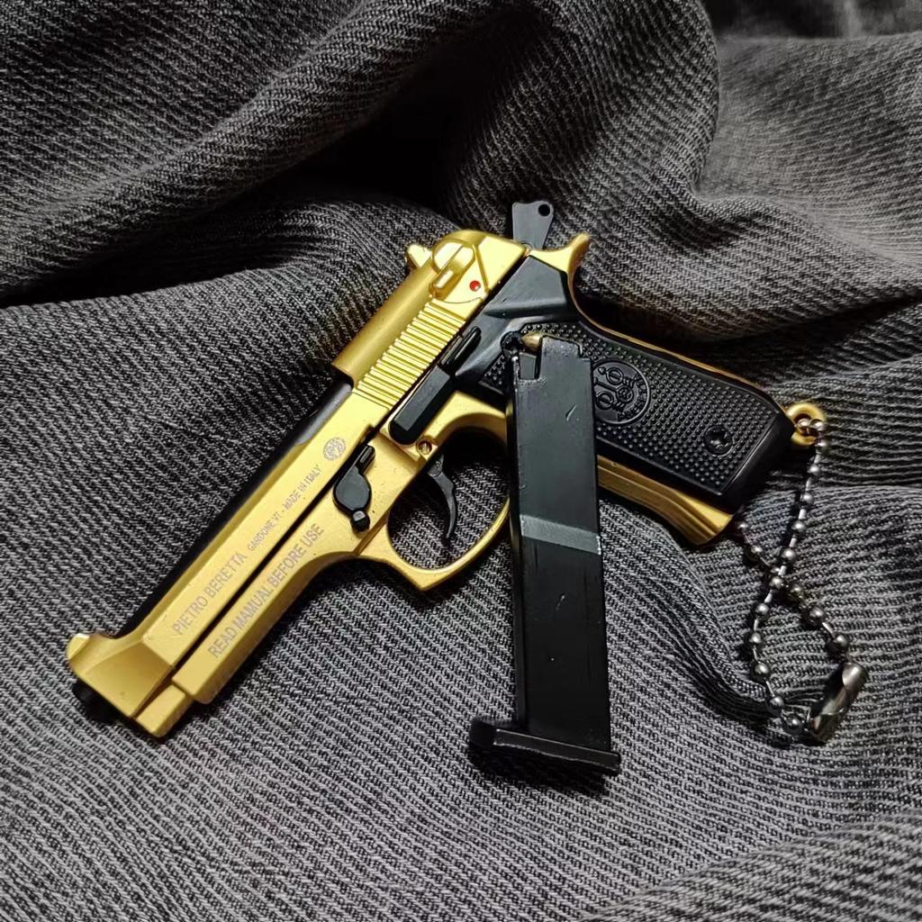 Alloy 1:3 Scale 92F Pistol Keychain Mini M9a3 Toy Gun Weapon Model Metal Keychain For Adult Kids Christmas Gift