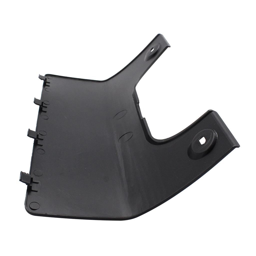 Замена накладки и зажимов буксировочной крышки заднего бампера Land Rover Discovery 3 и 4