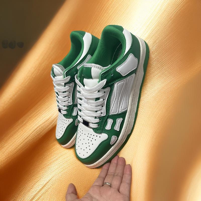 Retro Chic: 2025 Autumn/Winter Leather Low-Top Dirty Shoes for Couples