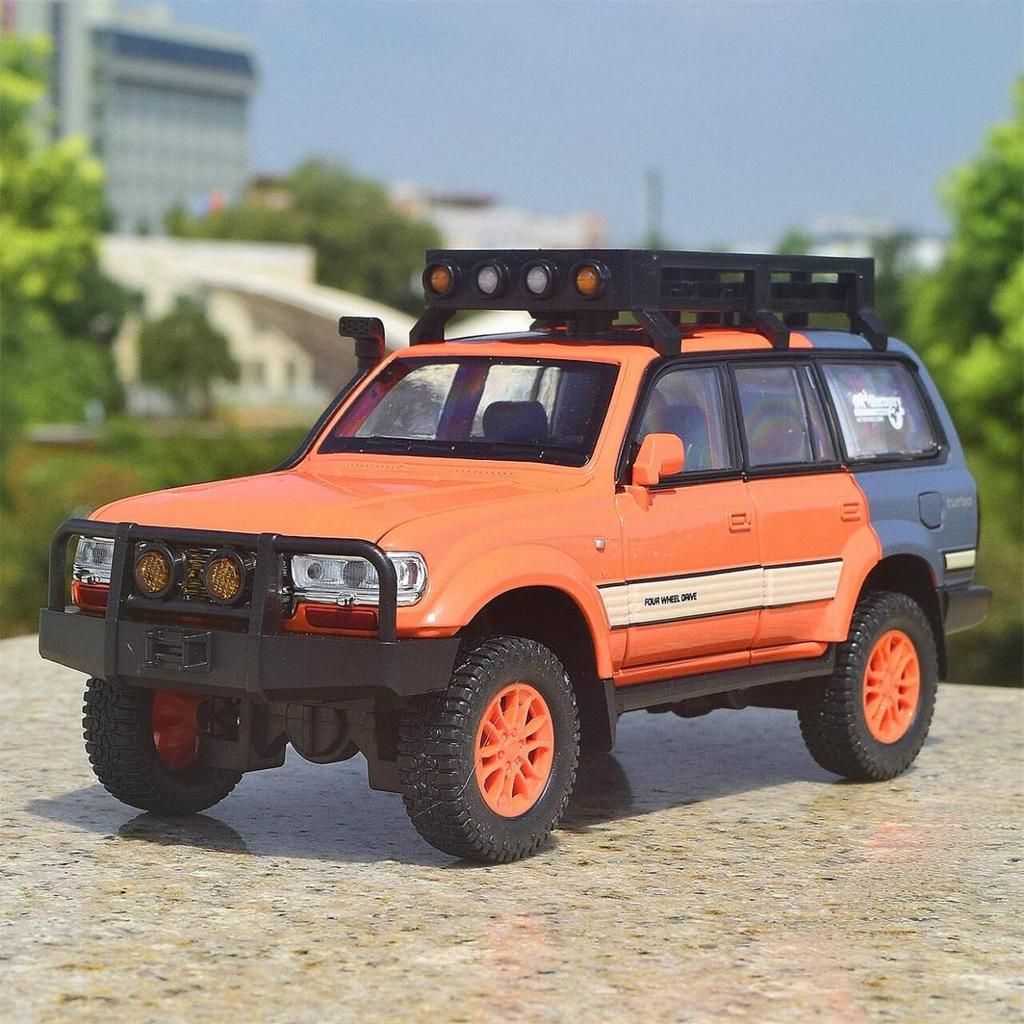 Toyota Land Cruiser LC80 Внедорожник Моделирование Литые игрушечные машинки Звуки и Свет Инерционный автомобиль 1:Модель коллекции 24 сплава