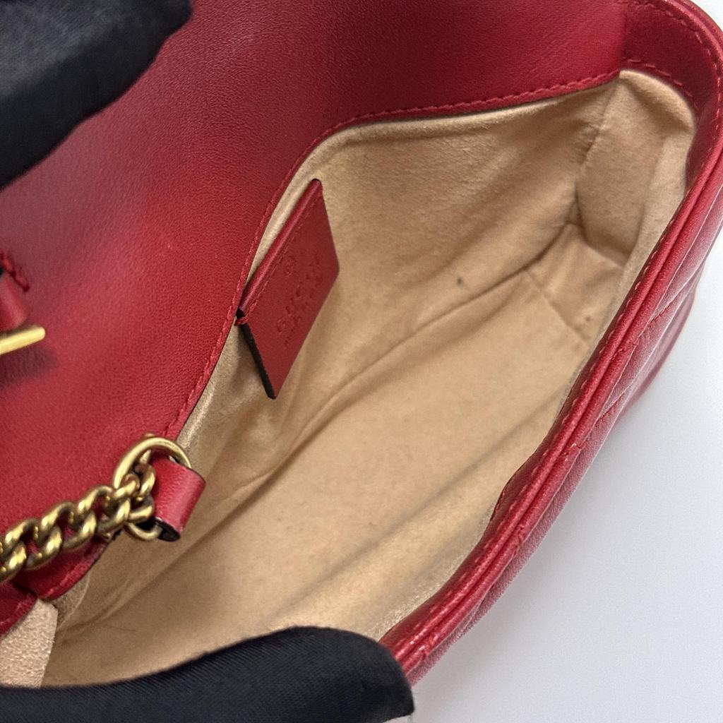 [Pre-Owned] GG Marmont Vintage Metal Logo Quilted Leather Mini Shoulder Bag - Excellent #1J88SHS