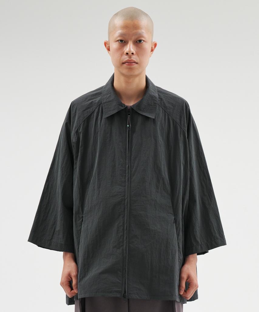 AJOBYAJO Nylon Cape Shirt [Charcoal]