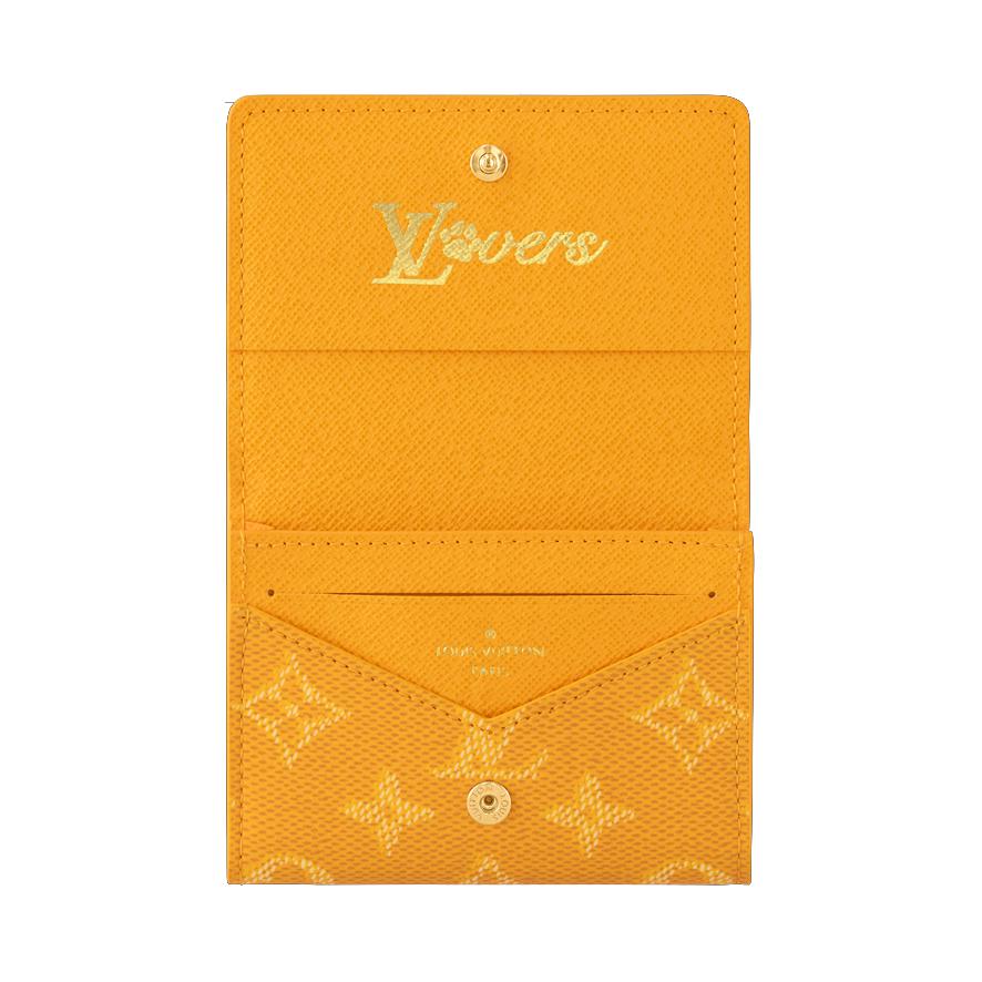Louis Vuitton Конверт Отпечаток Лапы Собаки Логотип Письма Застежка-Кнопка Монограмма Heritage Покрытый Холст Держатель для Карт Мужской Держатель для Карт Желтый M12664