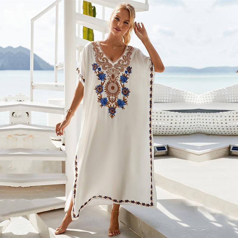 EDOLYNSA Белый винтажный длинный кафтан с вышивкой, повседневное платье макси с v-образным вырезом, летняя одежда, женская пляжная одежда, купальный костюм, накидка Q1490