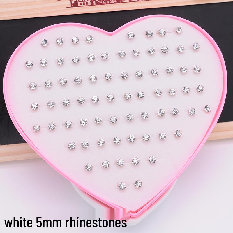 Набор акриловых серег-гвоздиков в форме сердца в пластиковой коробке