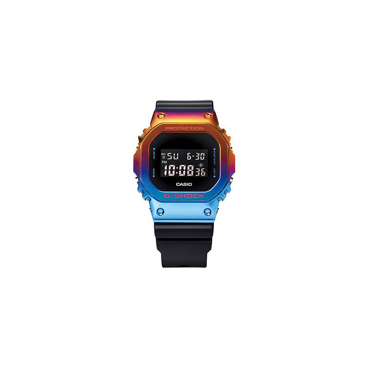 Casio Мужские полностью металлические часы серии 43,2 мм Черные GM-5600SN-1PFB-person