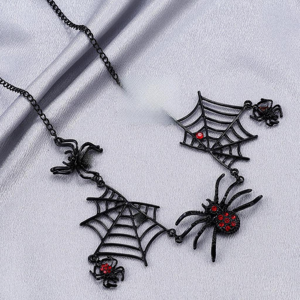 Retro Gothic Black Spider Web Necklace - Halloween Gift