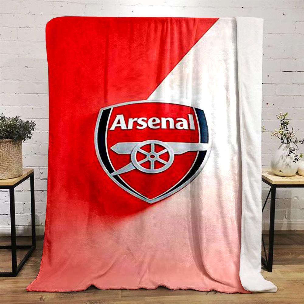 Arsenal Football Club printed bedroom blanket, a Keep warm bedroom blanket suitable for use in the living room and bedroom on sofas