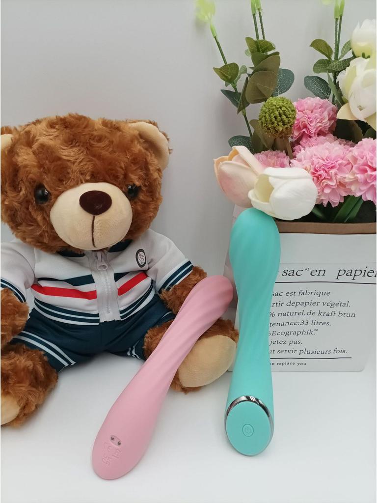 V02 Реалистичный вибрирующий дилдо с присоской и массажным стиком