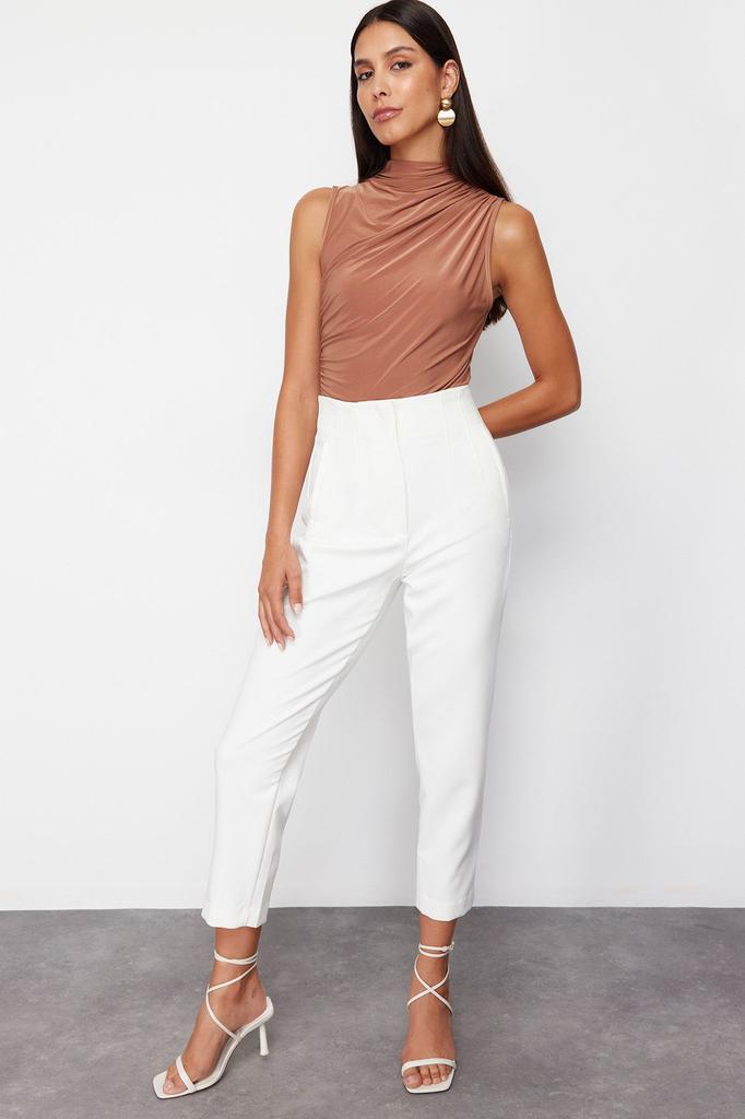 Women's Style Blouse Green Zero Sleeve Gathered, Fitted, Flexible Knitted Blouse