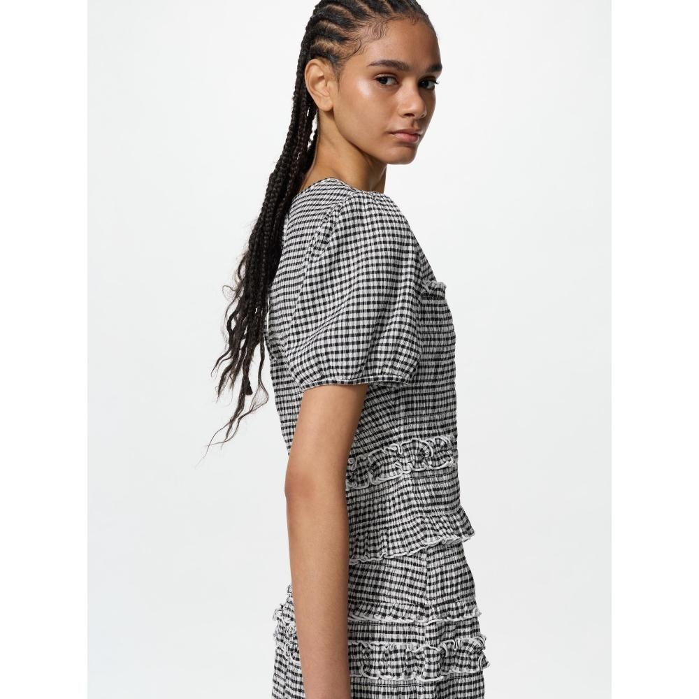 Uniqlo Японская футболка с объемными рукавами и сборками