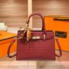 Crocodile Model Bag 2023 New Atmosphere Ladies Middle-aged Handbag Atmosphere Crossbody Bag