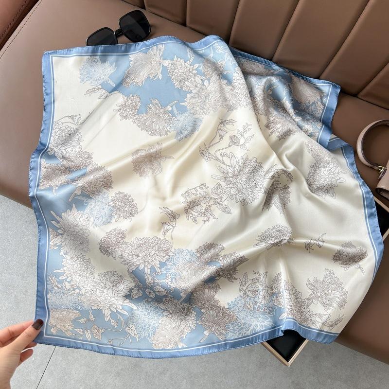 Spring and summer new Korean fashion sweet polka dot simulation silk small square scarf women's thin sunscreen silk scarf decorative small scarf