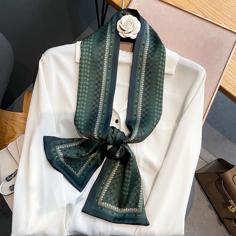 Green Retro Scarf, High-end Decoration, Small Strip Scarf, Women's Fashionable Professional Scarf, Neck Scarf, Headband Scarf