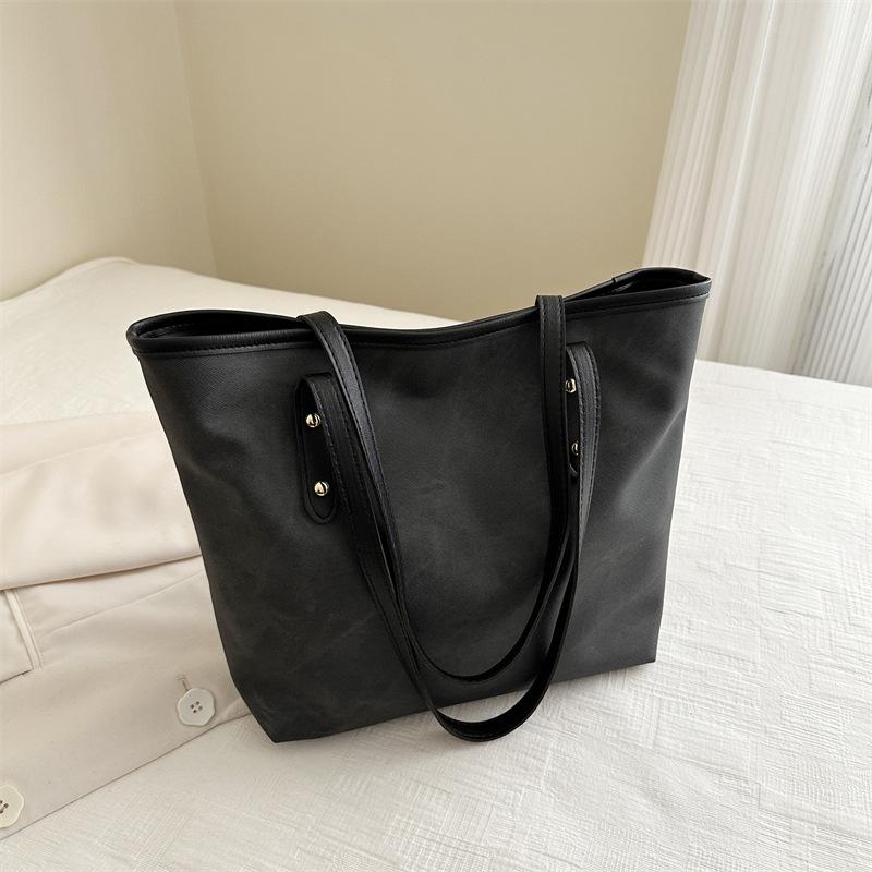 Ретро Высокая ценность Большая вместимость Подмышечная сумка-тоут Женская сумка Новая Модная Нишевая На одно плечо Сумка для поездок на работу