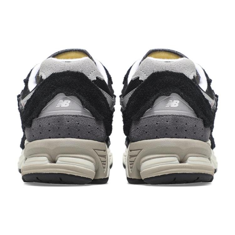 New New Balance 2002R Protection Pack Black Grey M2002RDJ